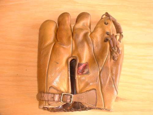 Pepper Martin Rawlings 400V Back